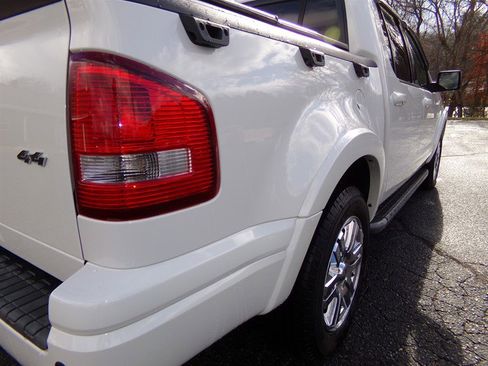 Used 2008 Ford Explorer Sport Trac Limited image 9