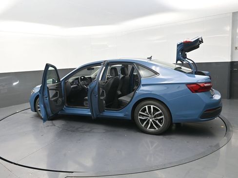 New 2026 Volkswagen Jetta SE FWD image 33