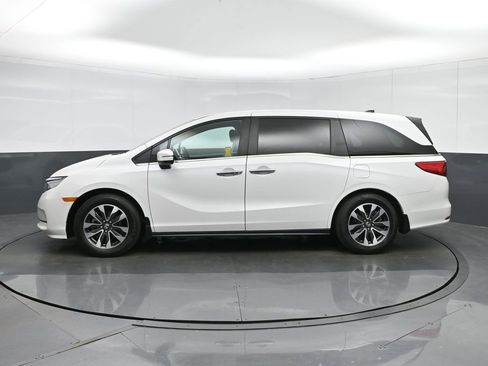 Used 2024 Honda Odyssey EX-L image 4