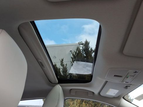 New 2026 Nissan Sentra SL w/ Floor Mat Package FWD image 8