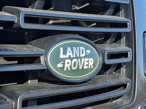 Used 2024 Land Rover Range Rover Long Wheelbase SE image 30