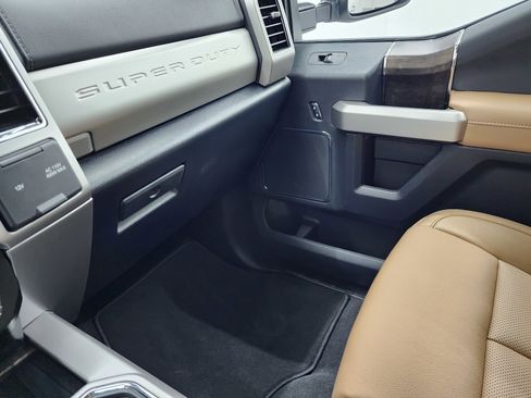Used 2022 Ford F350 Lariat w/ Lariat Ultimate Package image 13