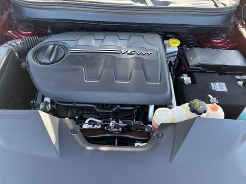 Used 2019 Jeep Cherokee Limited AWD/4WD image 24