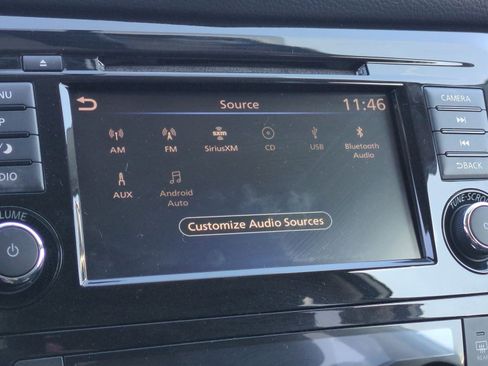 Used 2018 Nissan Rogue SV w/ Premium Package image 22