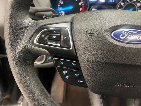 Used 2017 Ford Escape SE w/ Equipment Group 201A FWD image 36