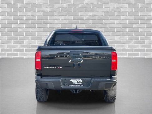 Used 2019 Chevrolet Colorado ZR2 w/ ZR2 Midnight Special Edition AWD/4WD image 4
