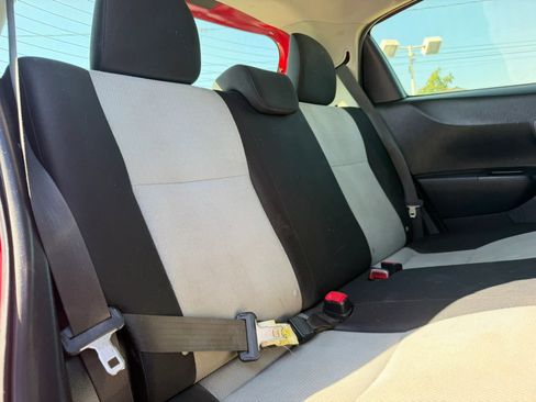 Used 2013 Toyota Yaris L FWD image 17