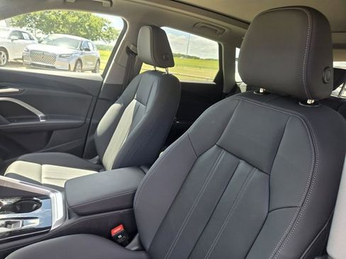 Used 2025 Audi Q5 Premium Plus w/ Premium Plus image 18