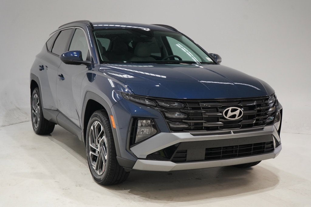 New 2026 Hyundai Tucson SEL Plus w/ Tow & Go Package AWD/4WD image 1