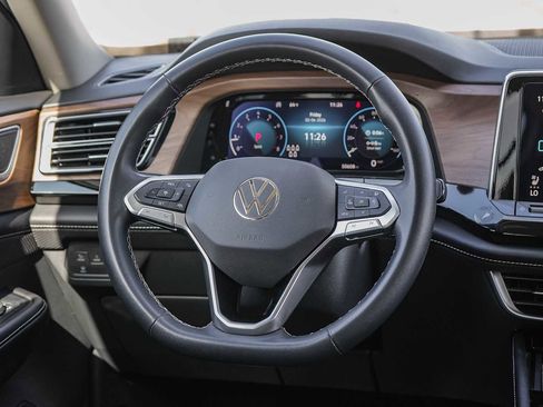 Certified 2024 Volkswagen Atlas SE image 15