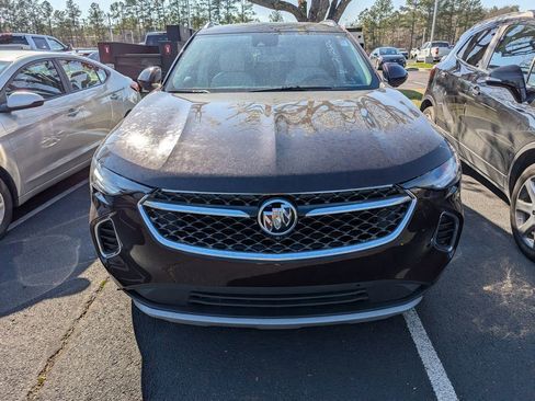 Used 2023 Buick Envision Avenir image 2