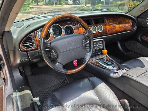 Used 2005 Jaguar XK8 Convertible RWD image 48