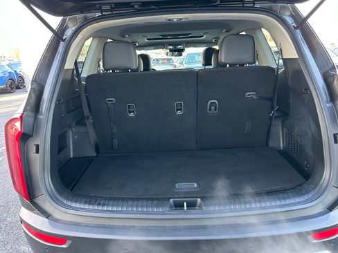 Certified 2021 Kia Telluride S image 28