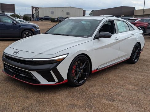 New 2026 Hyundai Elantra N image 4