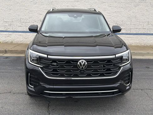 Used 2026 Volkswagen Atlas SEL Premium R-Line image 2