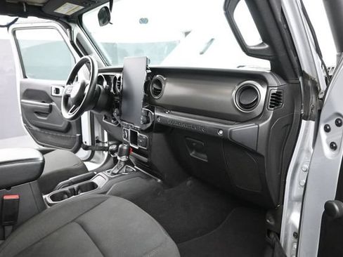 Used 2023 Jeep Wrangler Unlimited Sport AWD/4WD image 22