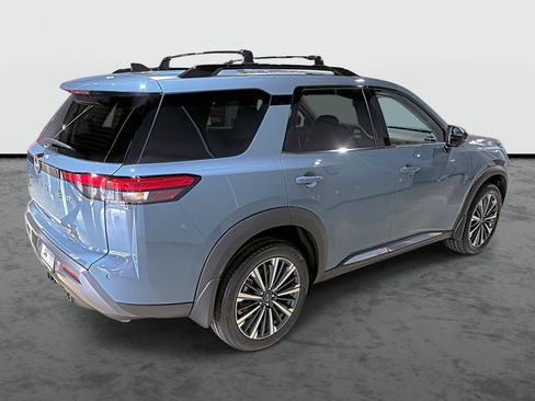 New 2026 Nissan Pathfinder Platinum AWD/4WD image 4