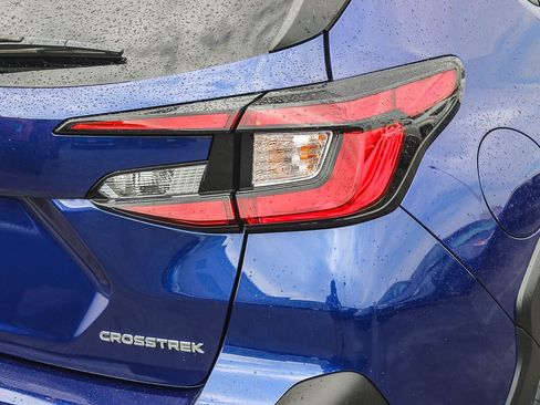 Used 2025 Subaru Crosstrek 2.5i Premium AWD/4WD image 10