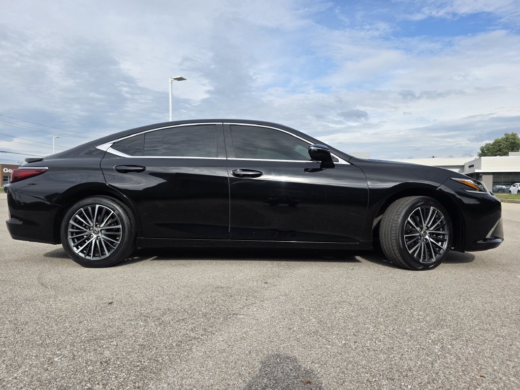 Certified 2022 Lexus ES 350 w/ Premium Package FWD image 11