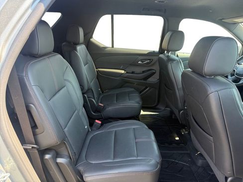Certified 2023 Chevrolet Traverse RS w/ LPO, Floor Liner Package image 18