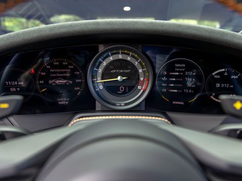 Used 2025 Porsche 911 GT3 RS image 42