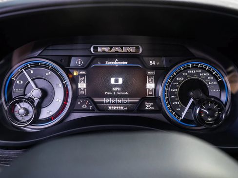Used 2019 RAM 2500 Limited AWD/4WD image 25