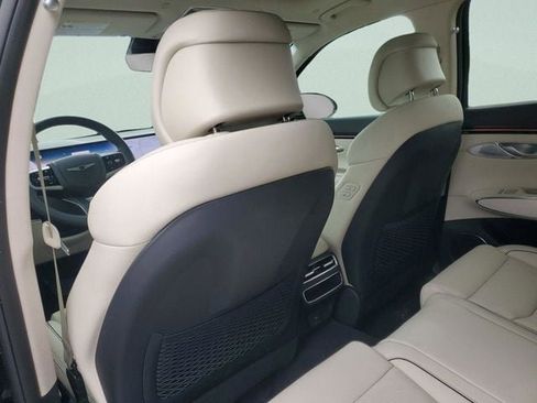 New 2026 Genesis GV70 2.5T Advanced w/ G1 Accessory Package image 11