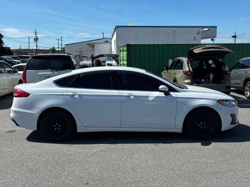 Used 2019 Ford Fusion S FWD image 3