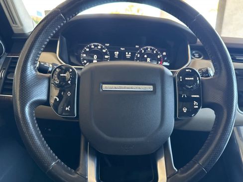 Used 2018 Land Rover Range Rover Sport HSE AWD/4WD image 25