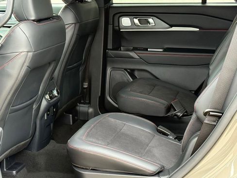 New 2026 Ford Explorer ST w/ Sun And Sound Package image 7