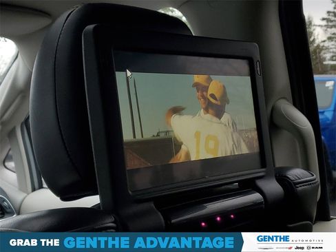 Used 2019 Chrysler Pacifica Limited image 28