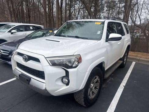 Used 2016 Toyota 4Runner Trail image 3