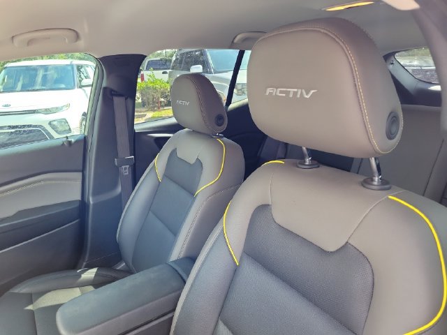 Used 2025 Chevrolet Trax ACTIV FWD image 22