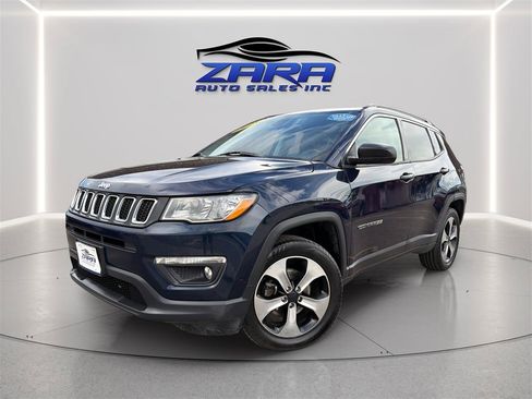 Used 2018 Jeep Compass Latitude w/ Cold Weather Group AWD/4WD image 1