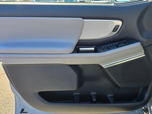 New 2025 Ford Expedition Max Active image 8