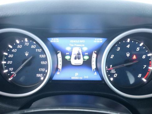 Used 2018 Maserati Ghibli RWD image 19