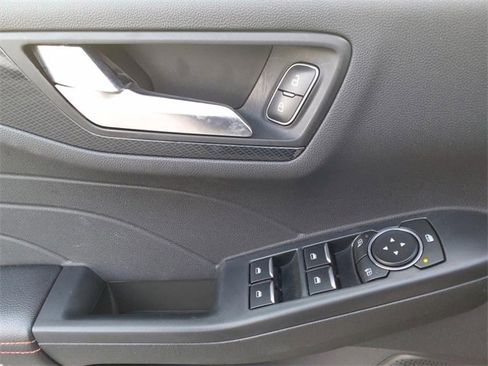 Used 2023 Ford Escape ST-Line Select image 28