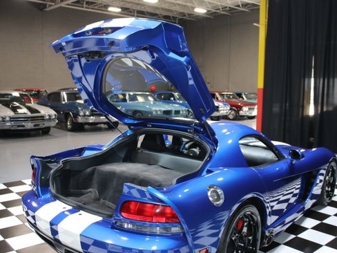Used 2006 Dodge Viper SRT-10 w/ First Edition Group RWD image 5