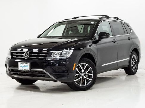 Used 2020 Volkswagen Tiguan SE w/ Panoramic Sunroof Package AWD/4WD image 1