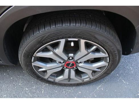 Used 2023 Kia Seltos SX image 8