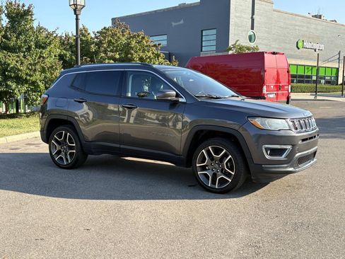 Used 2020 Jeep Compass Limited AWD/4WD image 8
