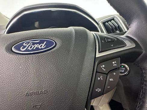Used 2019 Ford Edge Titanium w/ Equipment Group 301A AWD/4WD image 27