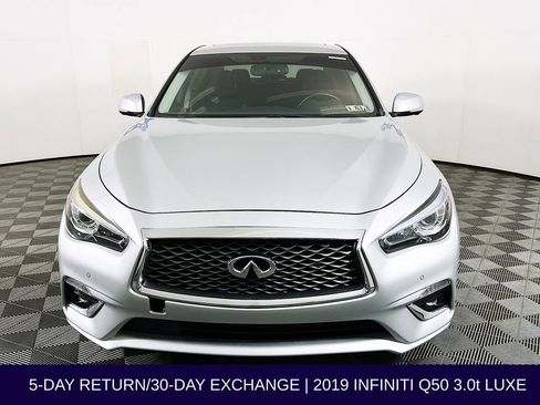 Used 2019 INFINITI Q50 Luxe w/ Essential Package (3.0T Luxe) AWD/4WD image 3