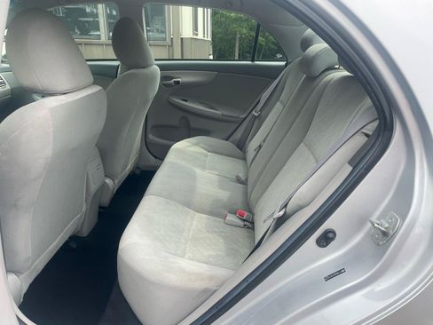 Used 2009 Toyota Corolla LE FWD image 9