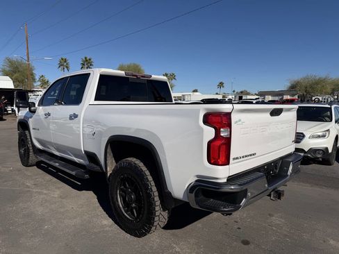 Used 2020 Chevrolet Silverado 2500 LTZ w/ LTZ Plus Package image 5