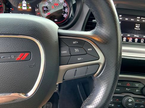 Used 2019 Dodge Challenger R/T RWD image 22