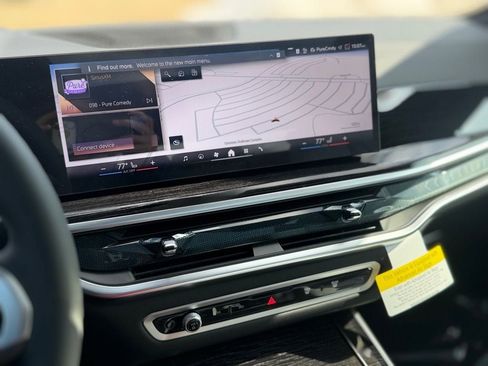 New 2026 BMW X5 xDrive40i w/ M Sport Package AWD/4WD image 17