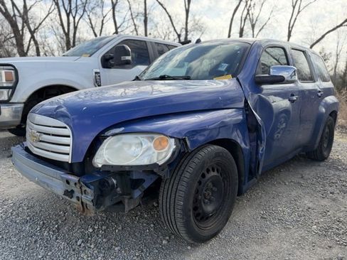 Used 2009 Chevrolet HHR LS image 2