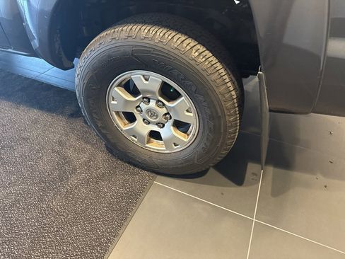 Used 2014 Toyota Tacoma PreRunner image 10