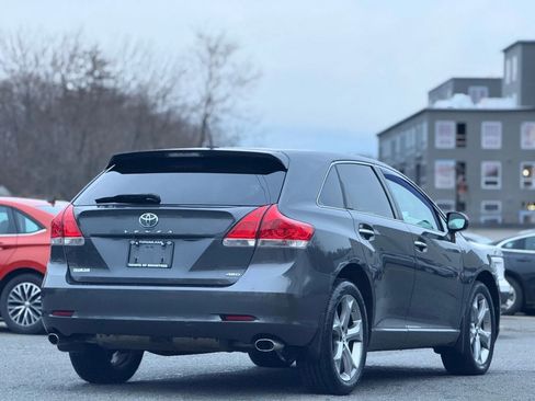 Used 2010 Toyota Venza AWD image 4